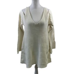 Knitted and Knotted Anthropologie Ivory Cold Shoulder Knit Top Size L
